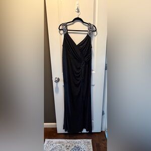 NWT Size 16 Ever Pretty Elegant Black Evening Gown with Embellished Straps